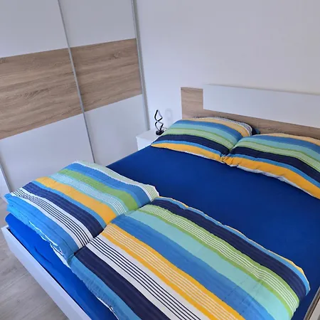 Apartmaji Pri Junesko