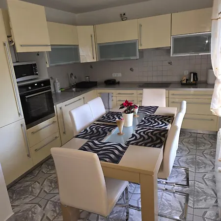 Apartmaji Pri Junesko Kranjska Gora