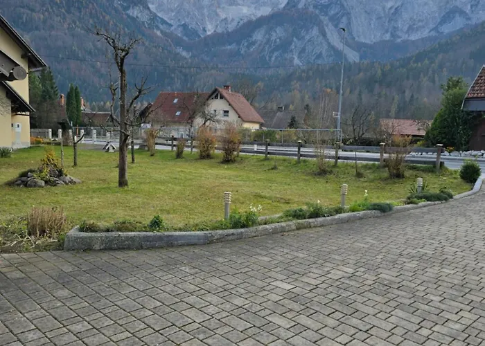 Apartmaji Pri Junesko