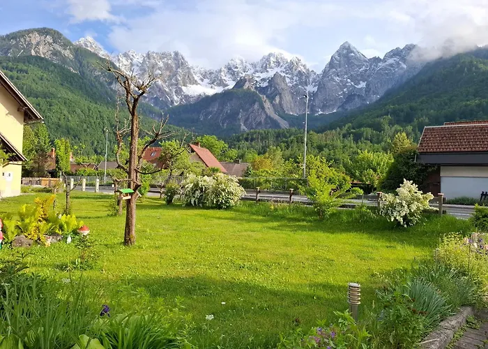 Apartmaji Pri Junesko